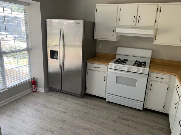 3577 Kennesaw Station Dr NW, Kennesaw, GA 30144