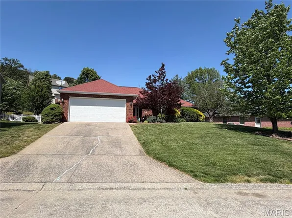 3538 Pheasant Cove Dr, Cape Girardeau, MO 63701