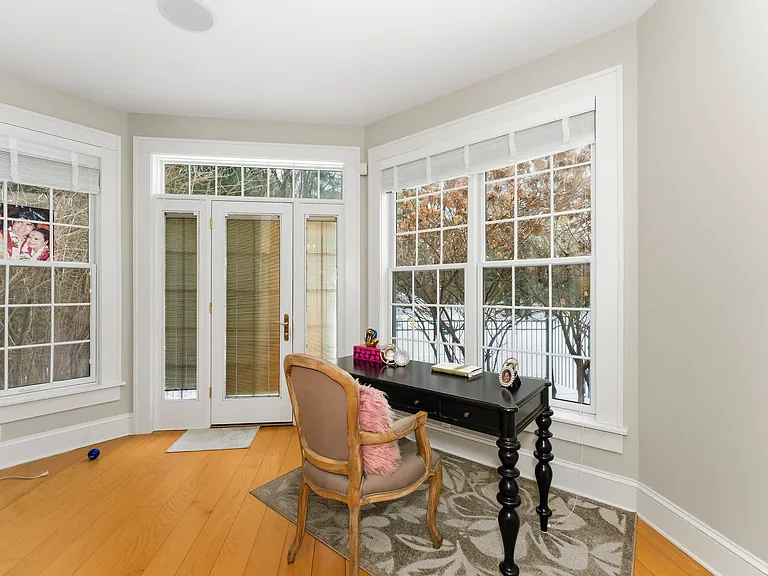 4000 Windsor Dr — Photo 35