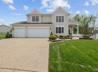 520 Hartford Valley Dr, Wentzville, MO 63385