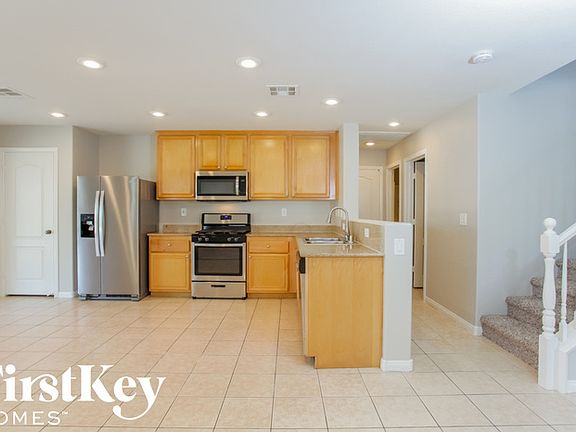 5th image of 8332 N Blazing Sky Ct