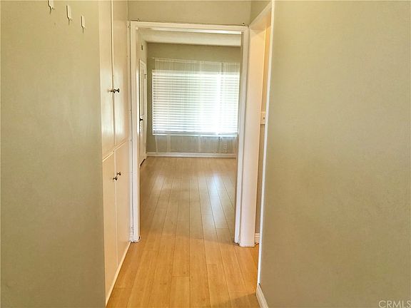 4th image of 335 Cedar Ave Unit 401