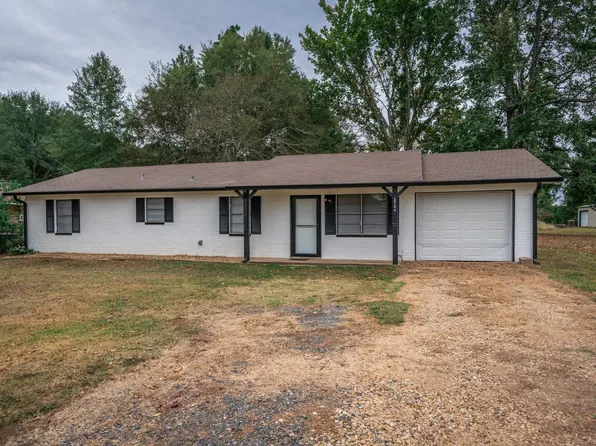 2704 County Road 192 E, Kilgore, TX 75662