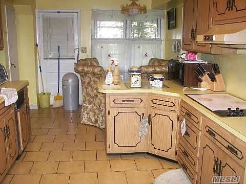 5th image of 109 Wallace St