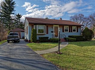 6 Philip Ct, Latham, NY 12110