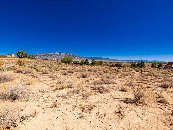 5705 Rio Animas Rd NE, Rio Rancho, NM 87144