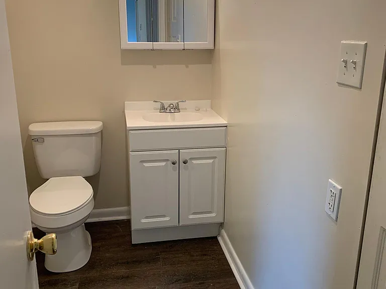 803 Kilarney Dr — Photo 7