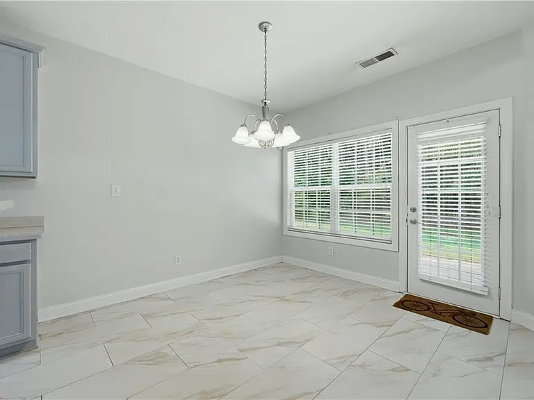 3032 Mockingbird Ln — Photo 7