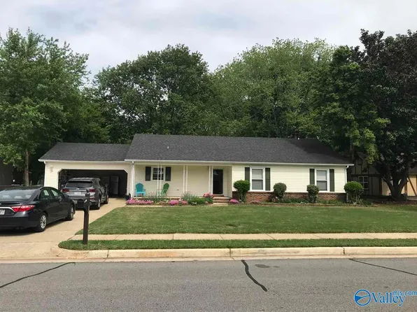8425 Hogan Dr SE, Huntsville, AL 35802