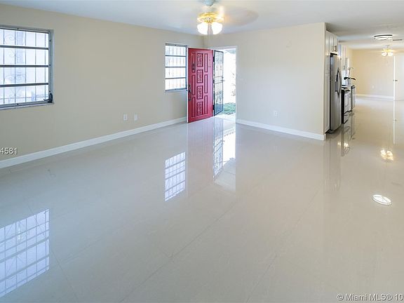 4th image of 40 NW 119th St