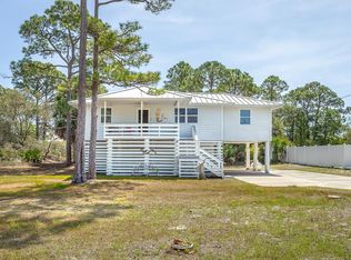 980 W Bay Shore Dr, Eastpoint, FL 32328