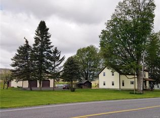 6179 Middle Rd, Munnsville, NY 13409