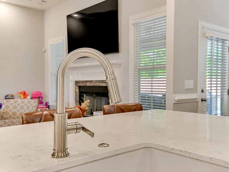 1213 Elbron Dr — Photo 14