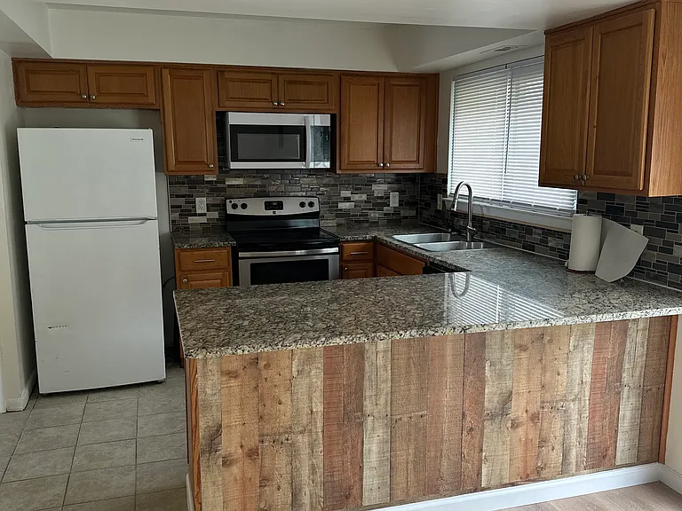 3876 Counselor Ln — Photo 3