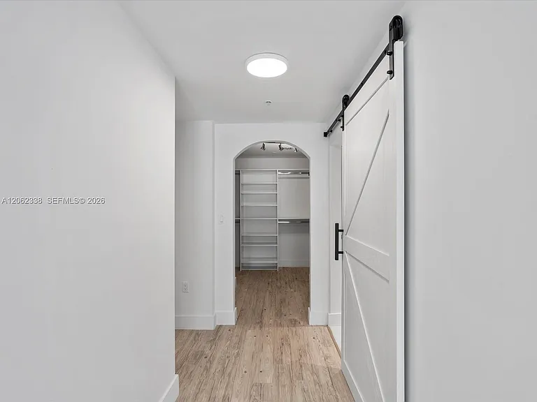 92 SW 3rd St #704 — Photo 36