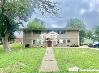 206 N Madison St APT 2, Prairie City, IA 50228