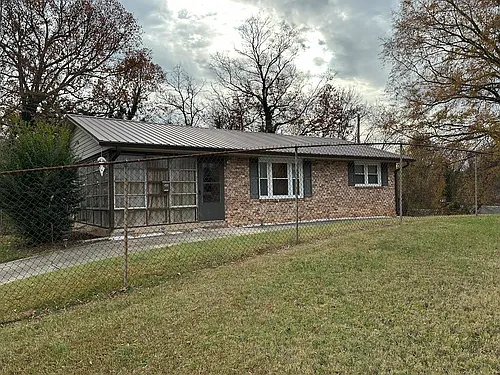 1545 Claiborne St Photo 1