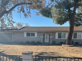 10076 7th Ave, Hesperia, CA 92345