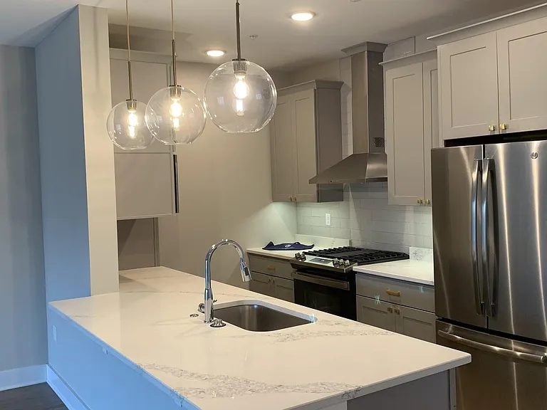 100 Sandidge Way — Photo 1