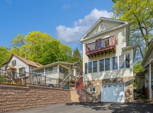 7 Iowa Ave, Lake Hopatcong, NJ 07849