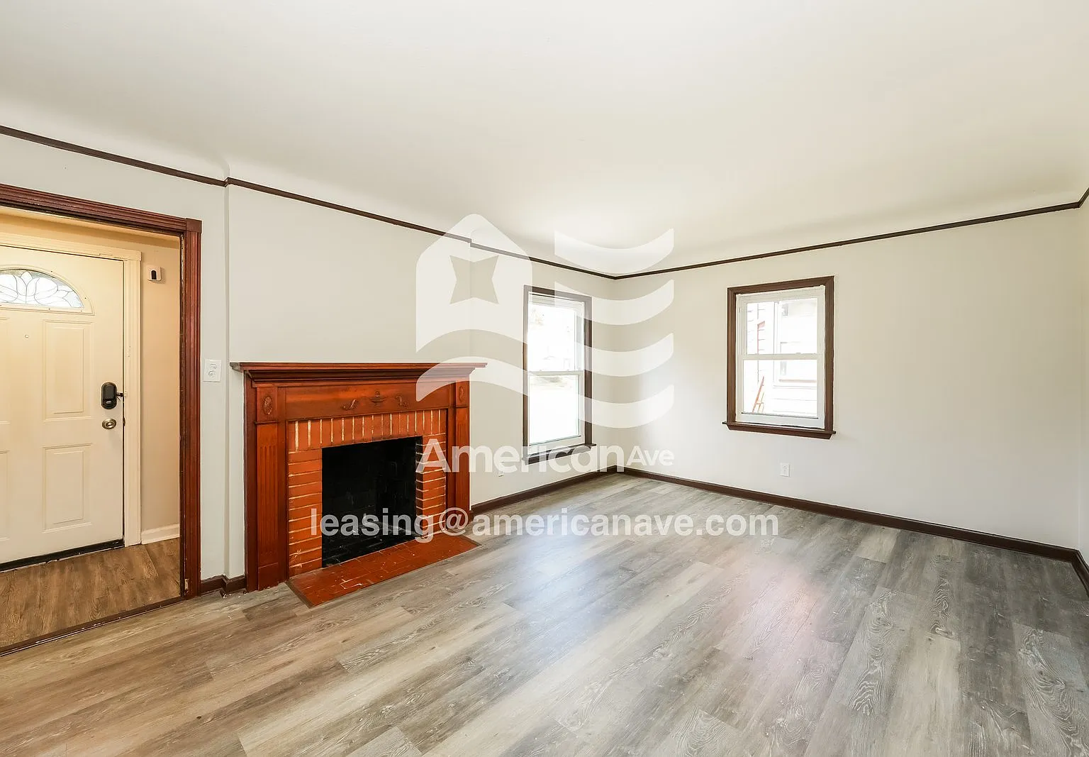 4 bed, 1.0 bath, 1296 sqft, $1,570 — Photo 2