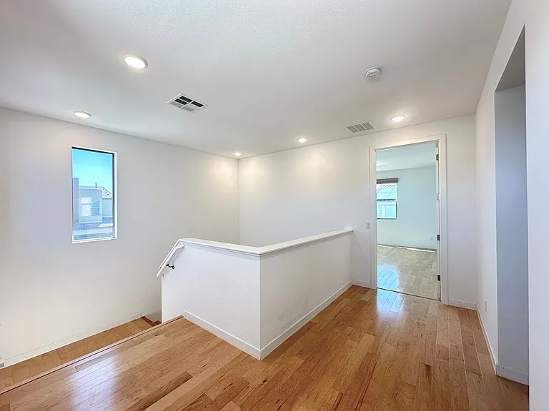 513 Monarch Ridge Ct — Photo 13