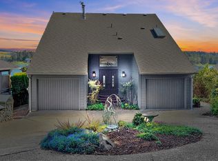 2036 NE Lagoon Ln, Lincoln City, OR 97367