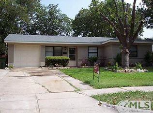 601 Pleasant Valley Rd, Garland, TX 75040