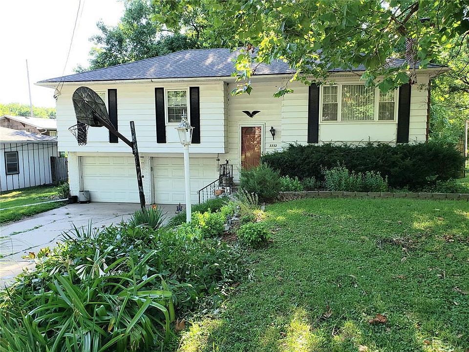 1st image of 3332 N 59th Ter