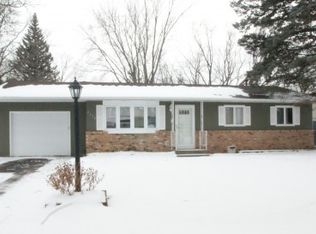 2038 Flint Ln, Eagan, MN 55122