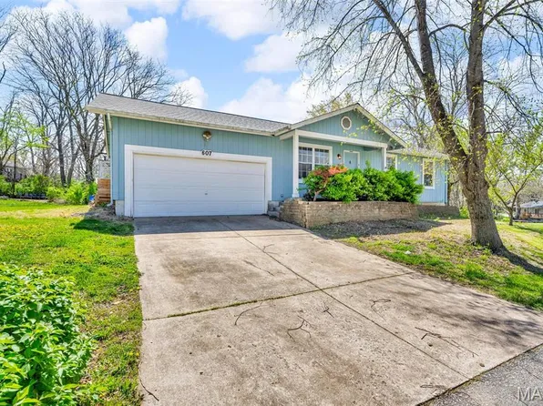 607 Newport Ter, Lake Saint Louis, MO 63367