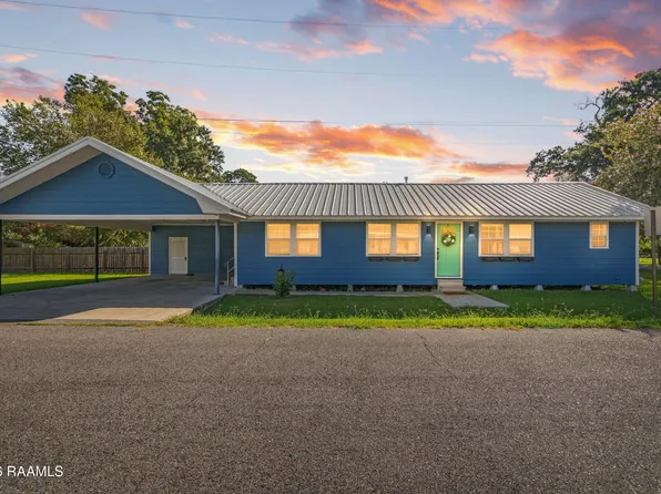 1002 Matthew St, Breaux Bridge, LA 70517