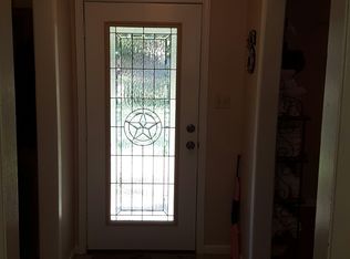 912 E Collard St, Madisonville, TX 77864