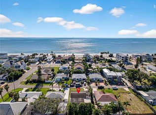 16105 1st St E, Redington Beach, FL 33708