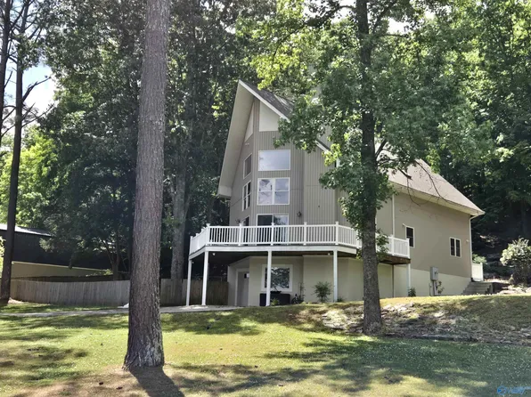 407 Mohawk Rd SE, Owens Cross Roads, AL 35763