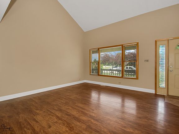 3rd image of 1498 Northfield Meadows Turn