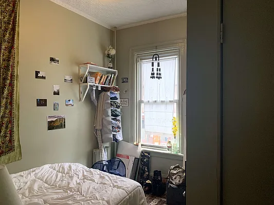 Rented by Realty Collective | media 9