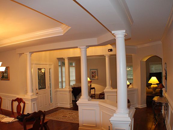 5th image of 8706 Edgewater Ct