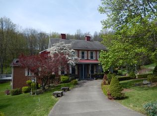 293 Wagner Rd, New Stanton, PA 15672