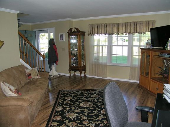 2nd image of 800 Quailwood Ct