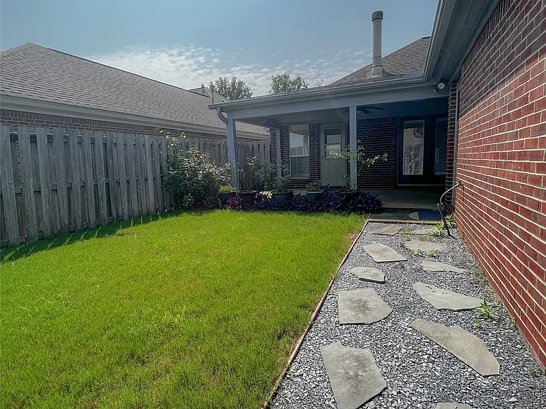 8906 Stoneridge Pl — Photo 6
