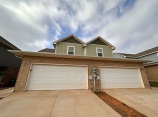 2180 Camino Del Plaza Ln, Edmond, OK 73013