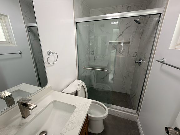 3rd image of 11164 James Pl