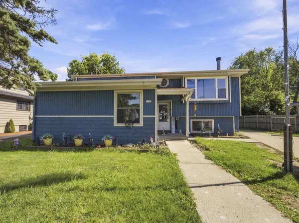 1336 S 92nd STREET, West Allis, WI 53214