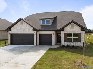 222 Paladin St, New Market, AL 35761