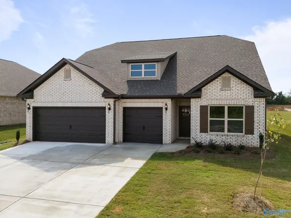 222 Paladin St, New Market, AL 35761