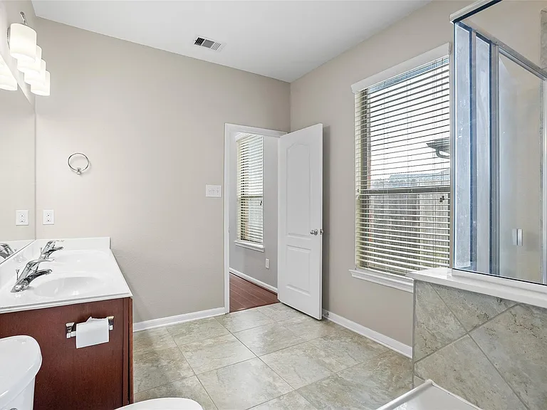 6530 Bayliss Valley Ln — Photo 21