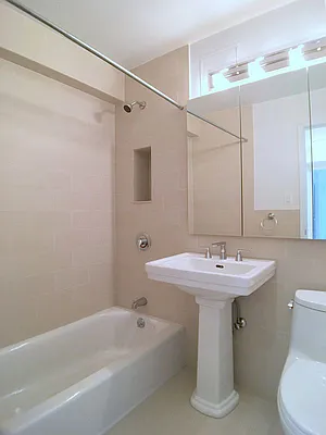 Rented by Citi Habitats | media 18