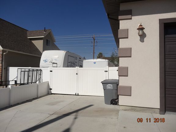 3rd image of 1000 Peachwood Dr