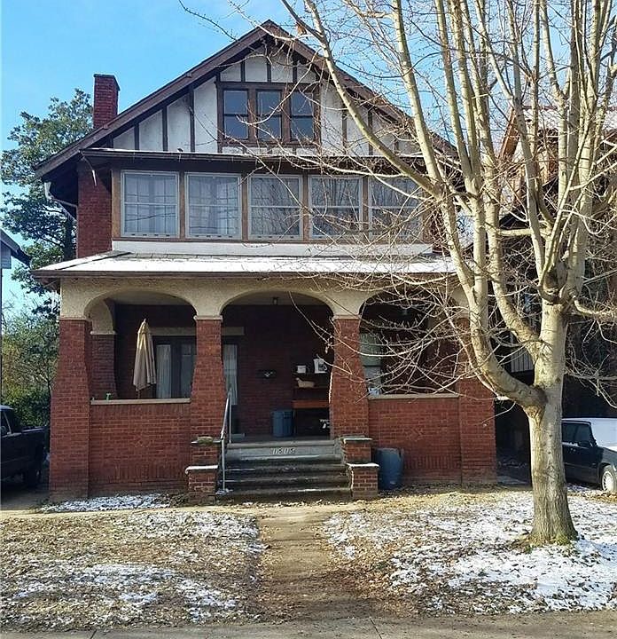2nd image of 1515 Jackson St